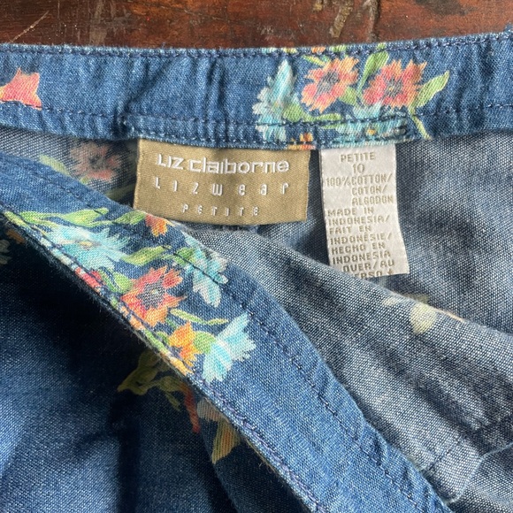 •VTG. Liz Claiborne•Jean Skort•Size 10 - Picture 4 of 6